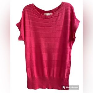 August Silk Short Sleeve Sweater Hot Pink Size Small